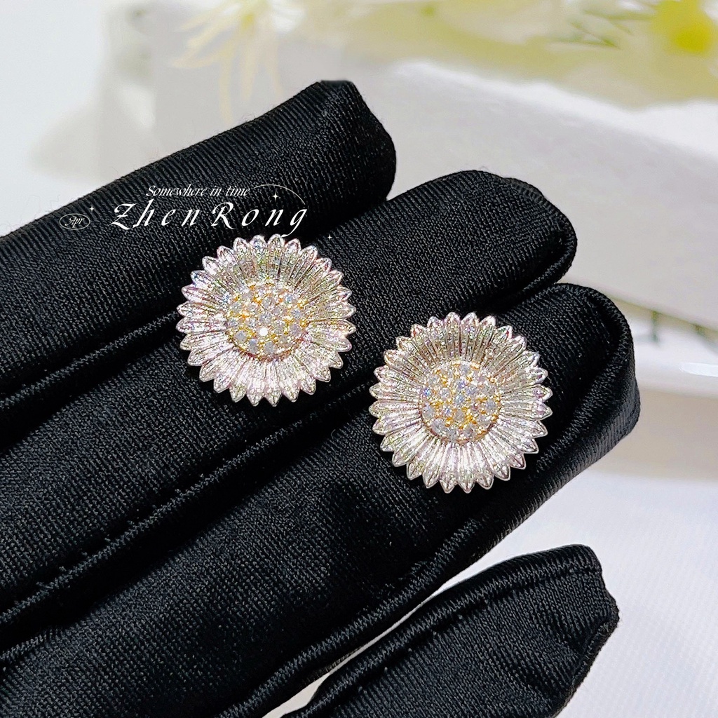 Goldkingdom Aksesoris Perhiasan Fashion Ready Stock Anyaman Ukir Emas Renda Kerajinan Daisy Kecil Stud Earrings Vintage Flower Woman