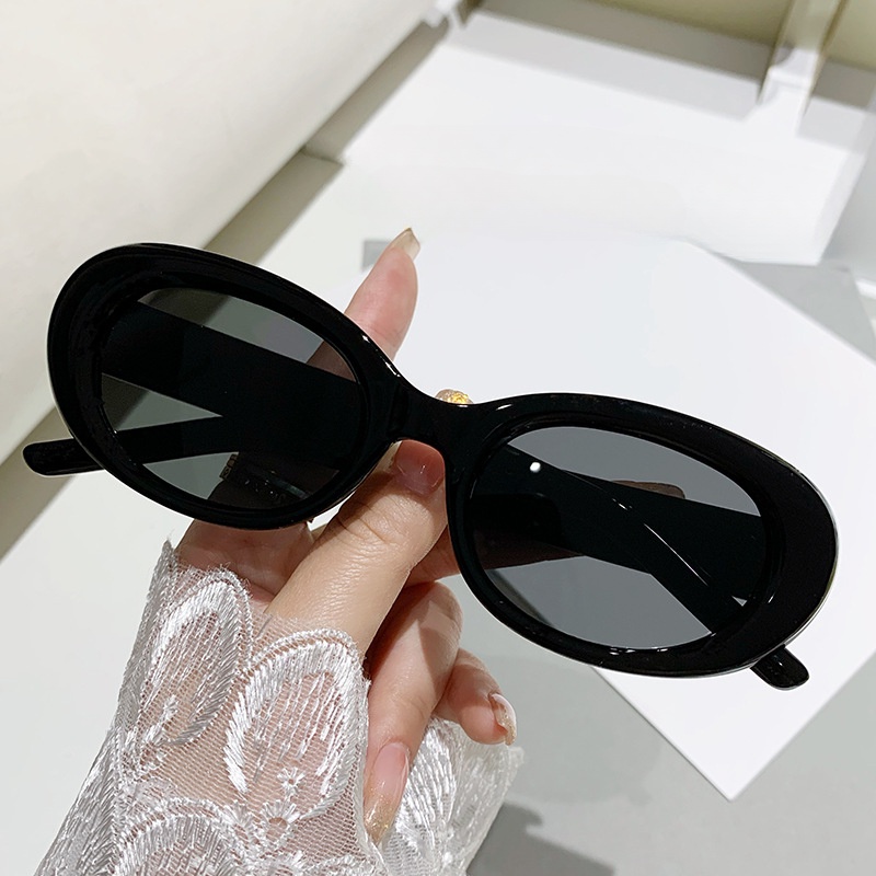 Kacamata Hitam Hip-hop Persegi Panjang Aesthetics Musim Panas Oval Kecil Retro Shades Eyewear Untuk Wanita