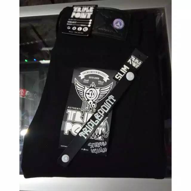 Celana jeans pria slimfit /original triple point100%original warna hitam pekat