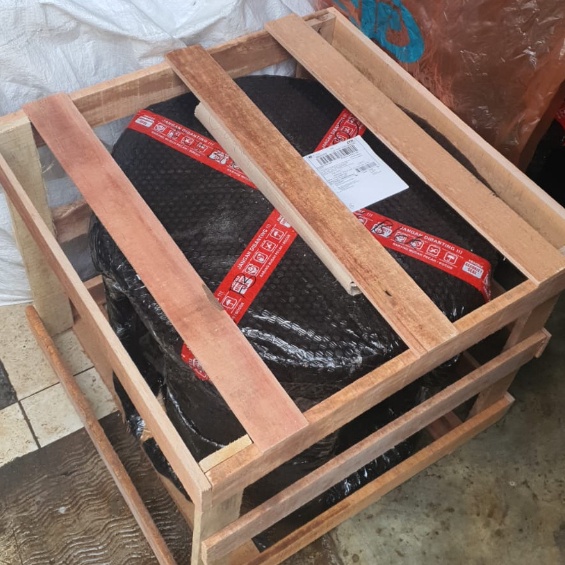

Packing Kayu Xtra Meja Minimalis