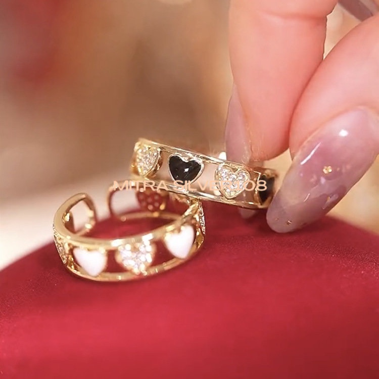 Cincin Kristal Bentuk Hati Love Fashion Korea Model Terbuka Adjustable Dapat Disesuaikan Warna Hitam Putih Minimalis Untuk Wanita CC 05