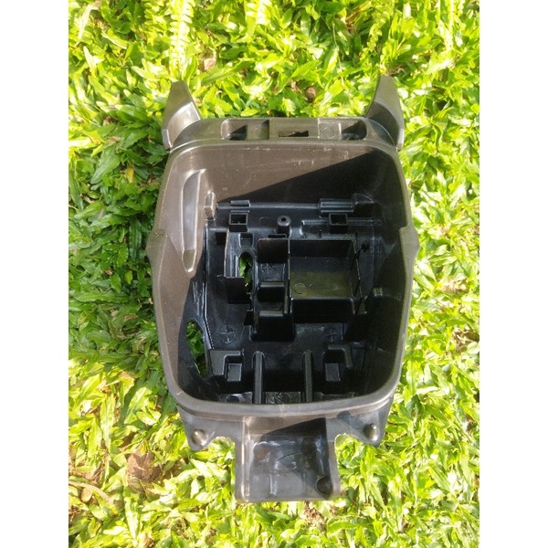 Box aki beat karbu box helm beat karbu bawah jok