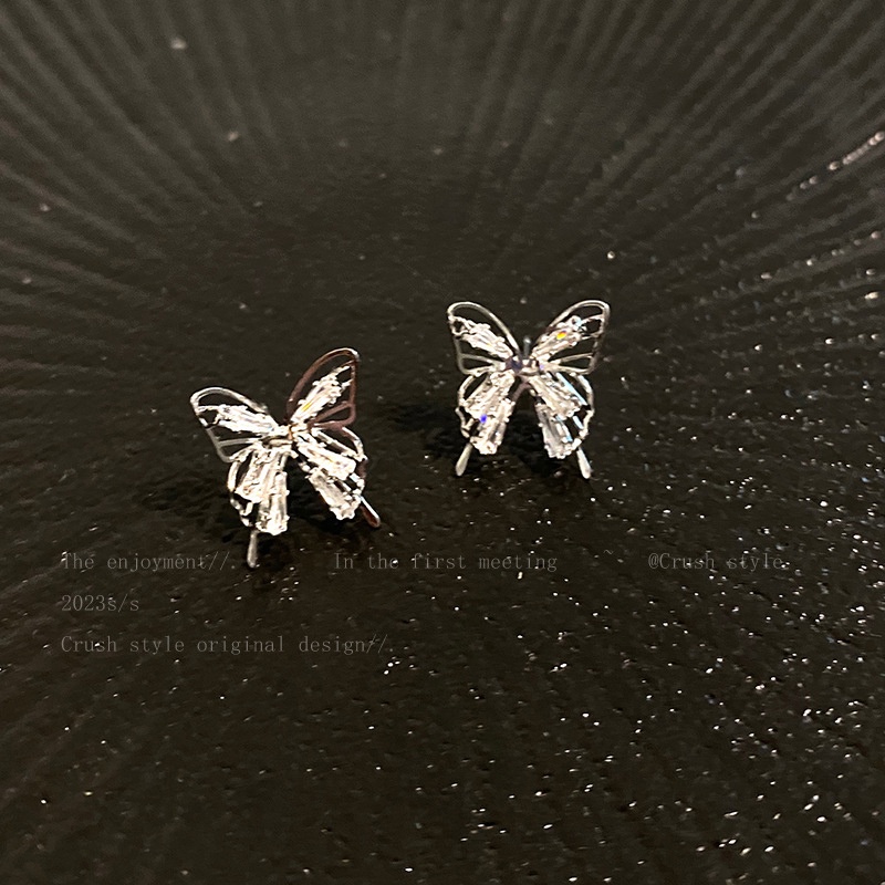 Anting Kupu-Kupu Fashion Zircon Alloy Untuk Wanita