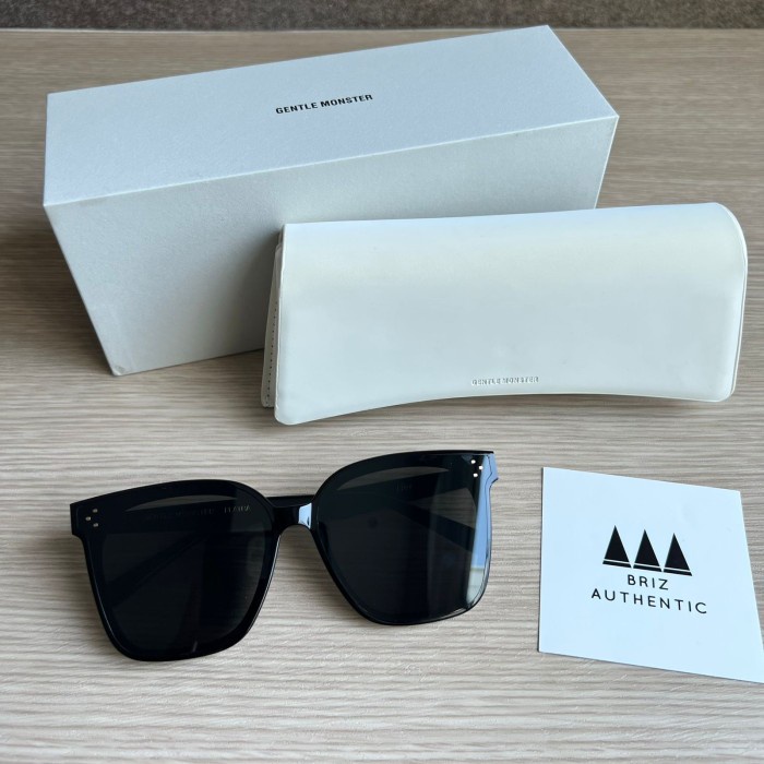 Gentle Monster Her Black Glasses