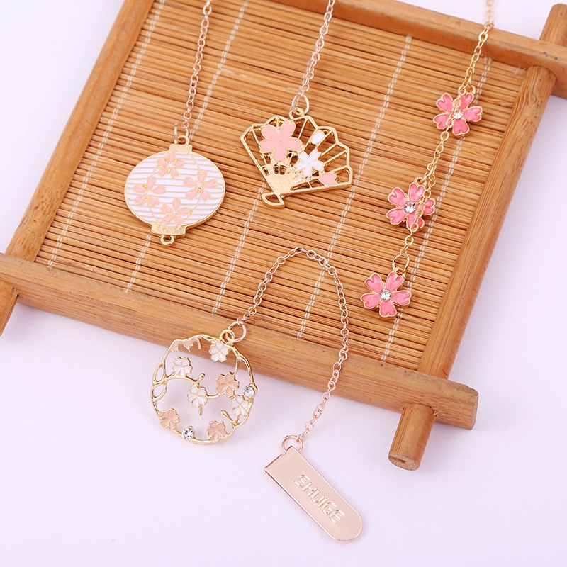 Liontin Seri Bunga Sakura Klasik Bookmark Murid Sakura Romantis Bookmark Dengan Rantai Logam