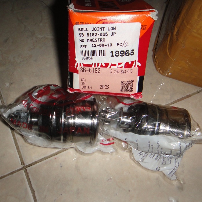 SPAREPART OTOMOTIF- Ball Joint Low Honda Accord Maestro, Odessy 2003 L/R 555 Japan - KOMPONEN AKSESO