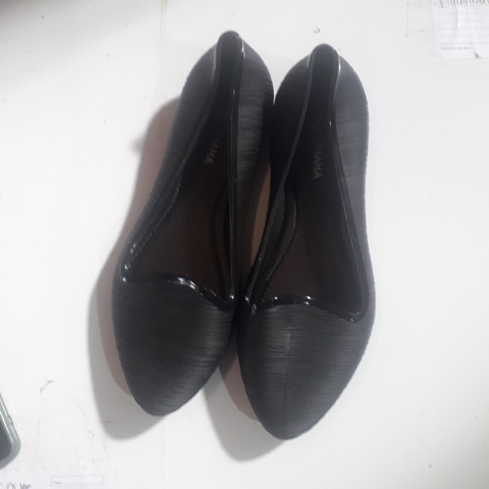 Sepatu Karet Wanita Flat Shoes Salur Jelly Shoes Fuhaha - Hitam, 36