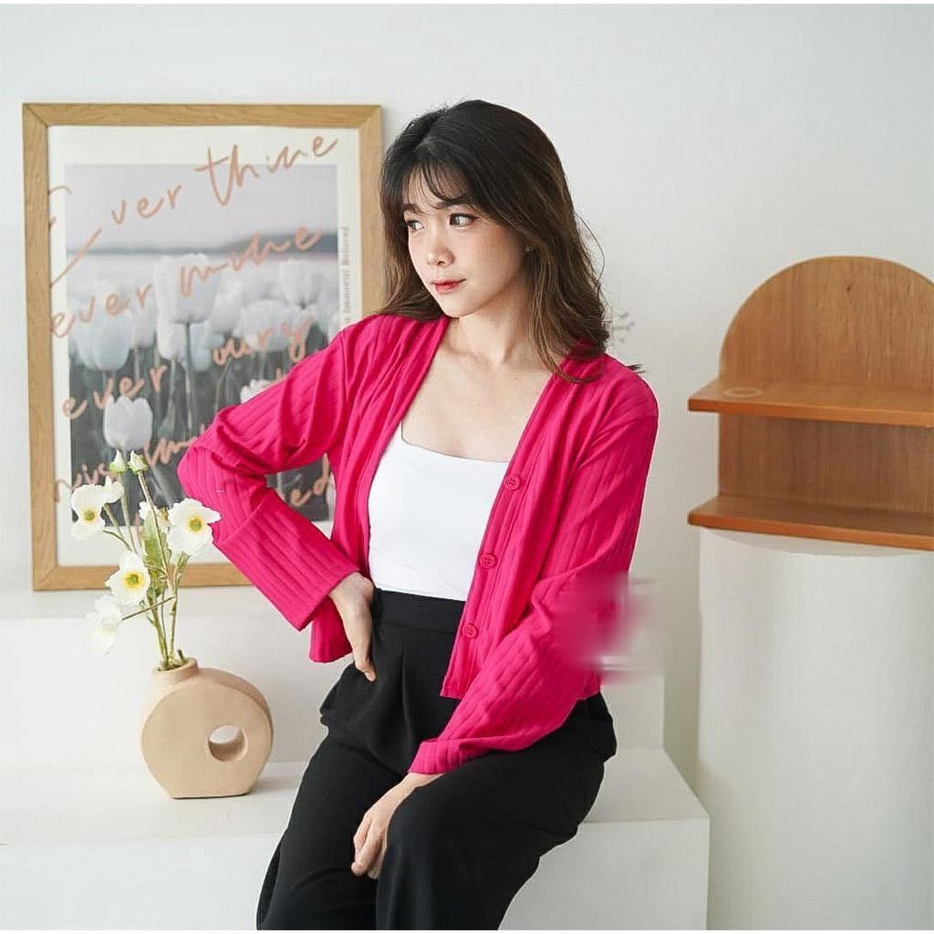 Tq88indonesia Fashion Baju Cardigan Waniita terbaru /  AKEMI HORNET KNIT CROP / Cardi Cewek Kancing 