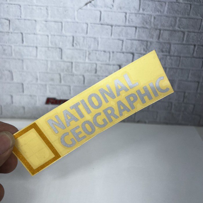 Sticker National Geographic 12 cm - Hitam