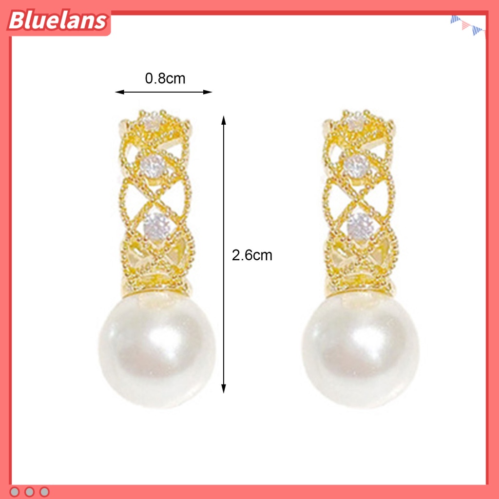 {In Stock} 1pasang Anting Hoop Bersinar Mutiara Imitasi Temperamen Geometris Elegan Hias Hadiah Wanita Berongga Keluar Lingkaran Anting Perhiasan Fashion Untuk Perjamuan