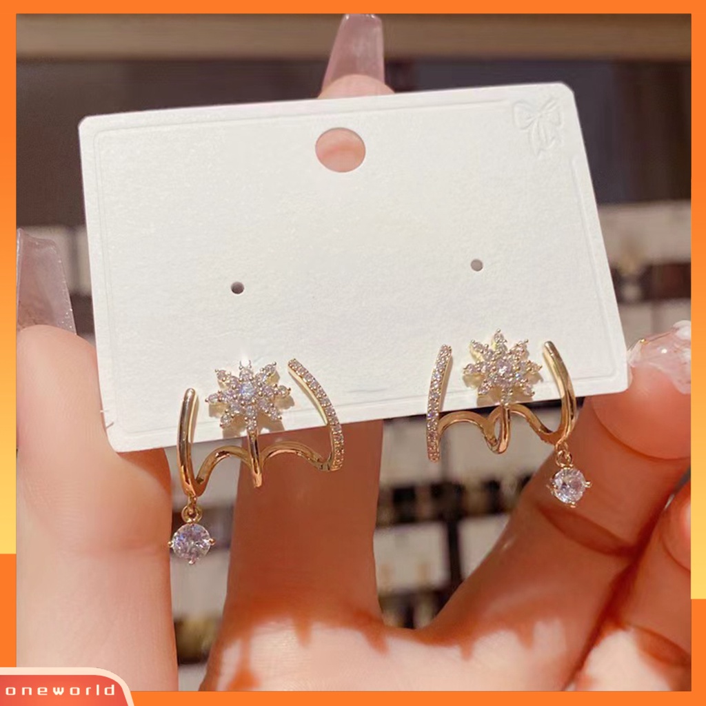 [EONE] 1pasang Ear Studs Claw 3baris Elegan Temperamen Emas Hadiah Hypoallergenic Bling Berlian Imitasi Bintang Wanita Anting Fashion Perhiasan
