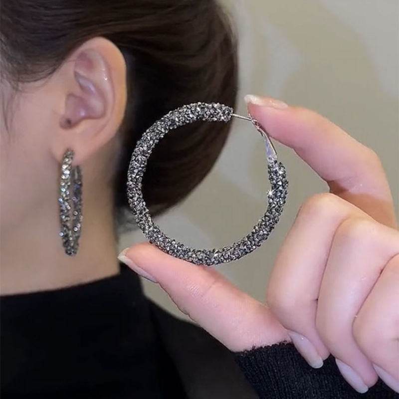 Ahellogirl Kepribadian Unik Korea Selatan Berlebihan Anting Hoop Besar Wanita Musim Gugur Dan Musim Dingin Niche Indah Anting Hoop Cahaya Mewah High-end Anting-Anting