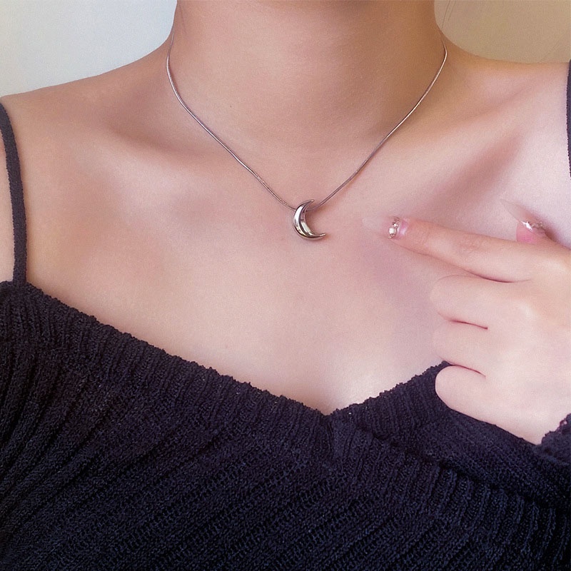 Kalung Geometris Bulan Fashion Alloy Untuk Wanita