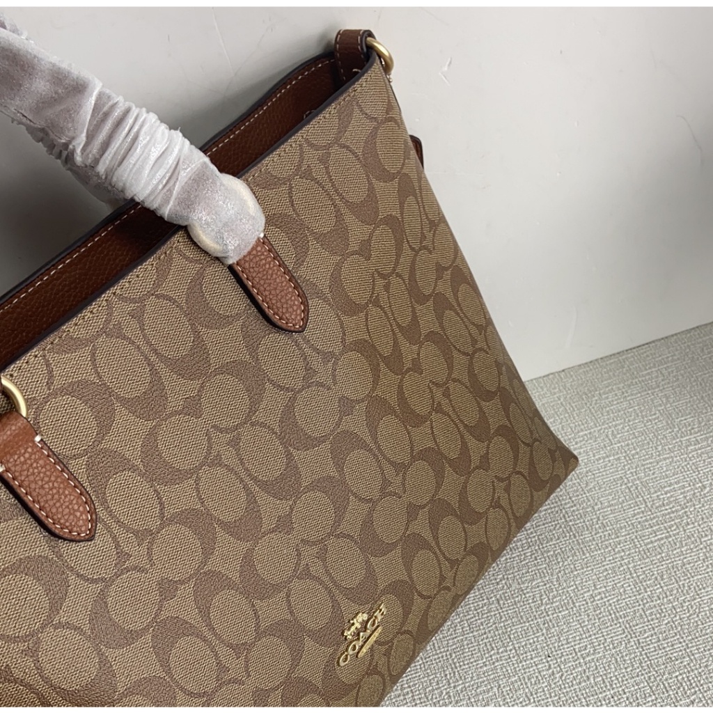 New Coach Classic Signature Collection  Logan Carryall