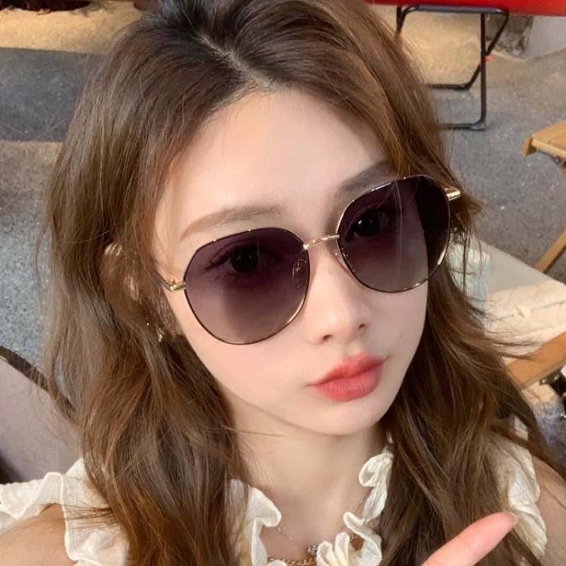 (YUZHU) Korea Fashion Bingkai Logam Kerai Kacamata Hitam Pilot Wanita Anti UV Sunglasses