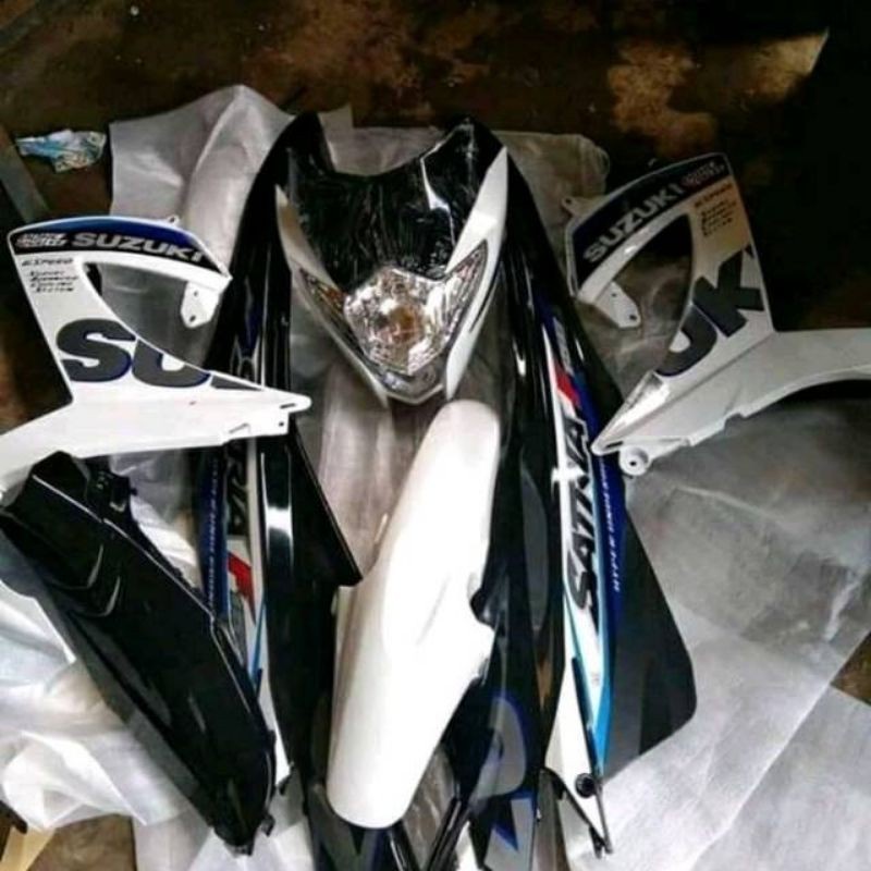 BODY HALUS SATRIA FU FACELIFT PUTIH HITAM