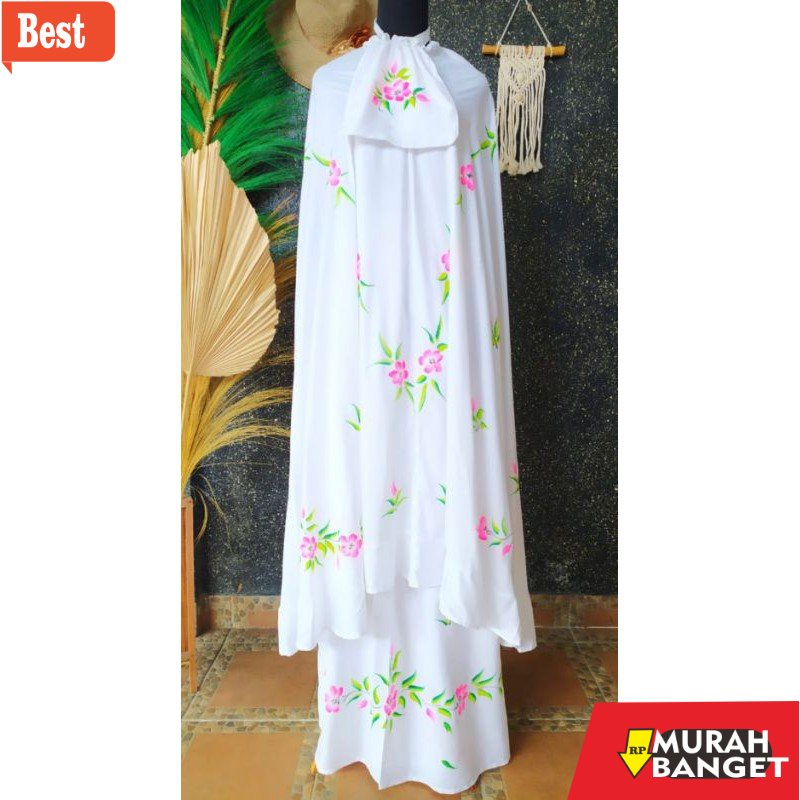 Peralatan ibadah di bulan ramadhan- mukena jumbo lukis kain bali