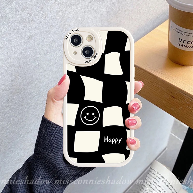 IPHONE Casing Pasangan Wajah Senyum Lucu Kotak-Kotak Hitam Putih Sederhana Kompatibel Untuk Iphone7Plus Xr11 12 14 13 Pro Max7 8 6 6s 14 Plus X XS MAX SE 2020 Lembut TPU Penutup Belakang