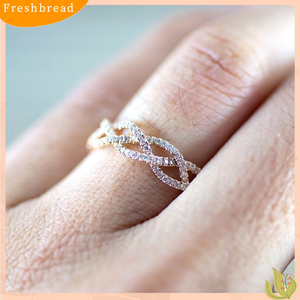 &lt; Freshbread &gt; Wanita Cincin Bentuk Memutar Berlian Imitasi Perhiasan Fashion Penampilan Electroplated Finger Ring Untuk Pernikahan