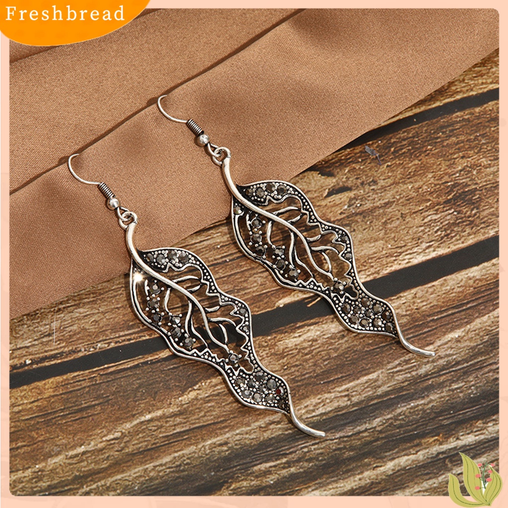 &lt; Freshbread &gt; 1pasang Anting Kait Daun Berwarna Berlian Imitasi Perhiasan Electroplated Tahan Lama Drop Earrings Untuk Pernikahan