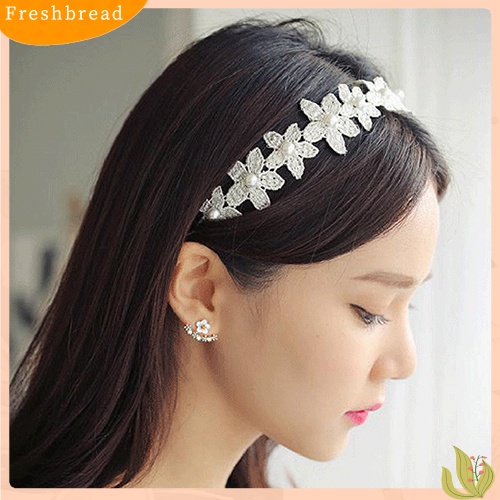 &lt; Freshbread &gt; Fashion Wanita Gaya Korea Anting Pola Daisy Kecil Berlian Imitasi Jaket Telinga Ear Studs