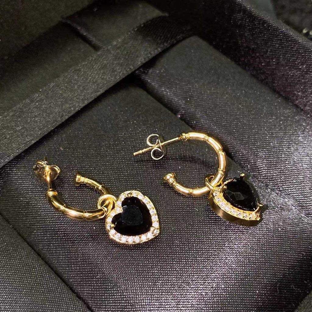 Goldkingdom Aksesoris Perhiasan Fashion Ready Stock Desain Mewah Ringan Segi Berlian-set Batu Permata Hitam Anting Cinta Anting Pejantan Berlapis Emas