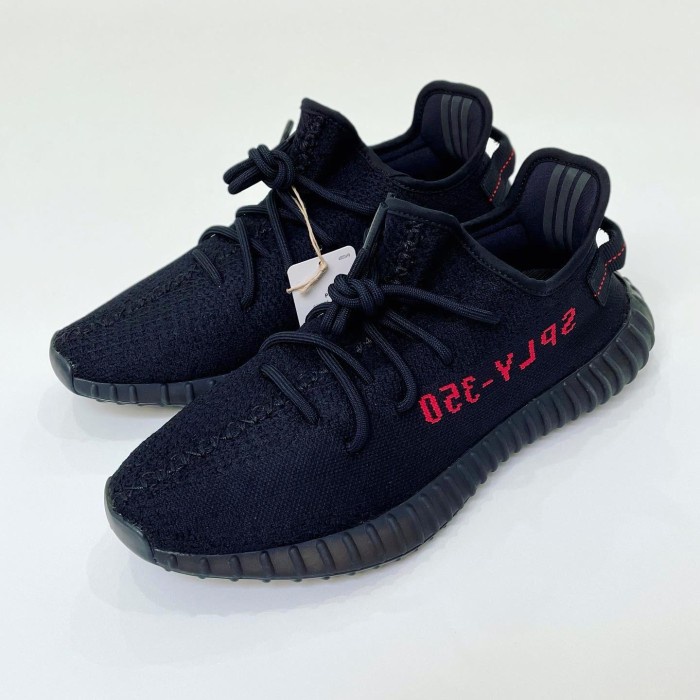 Yeezy 350 V2 Bred (CP9652) (Not Dunk Jordan Sacai)
