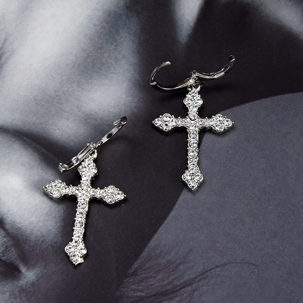 Gothic Punk Hip-hop Tren Pukulan Telinga Gesper Mode Baru Mempesona Kristal Anting Perhiasan Aksesoris Retro Gaya Panah Cross-shape Drop Earrings Untuk Wanita Pria