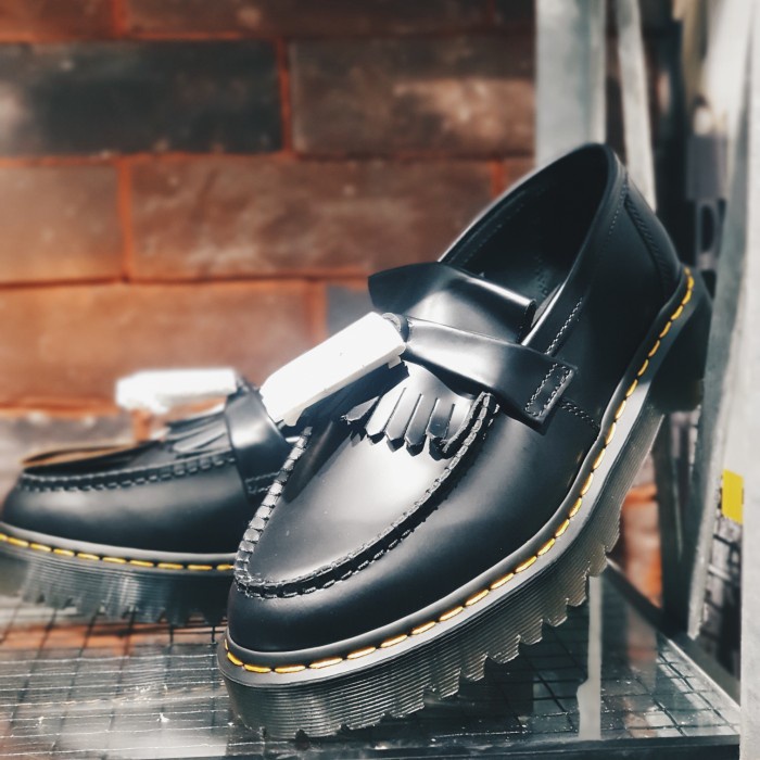 Terlaris Sepatu Dr. Martens Adrian Tassel Bex Yellow Stitch