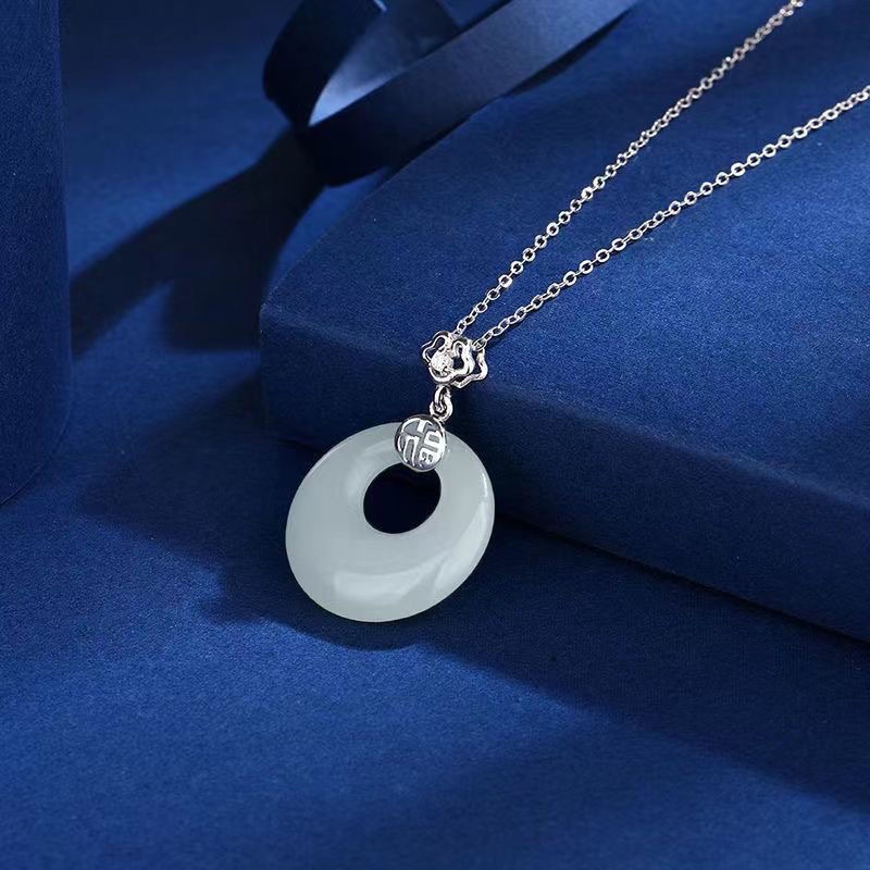 Kalung Geometris Bulat Keberuntungan Berlian Imitasi Fashion Alloy Untuk Wanita