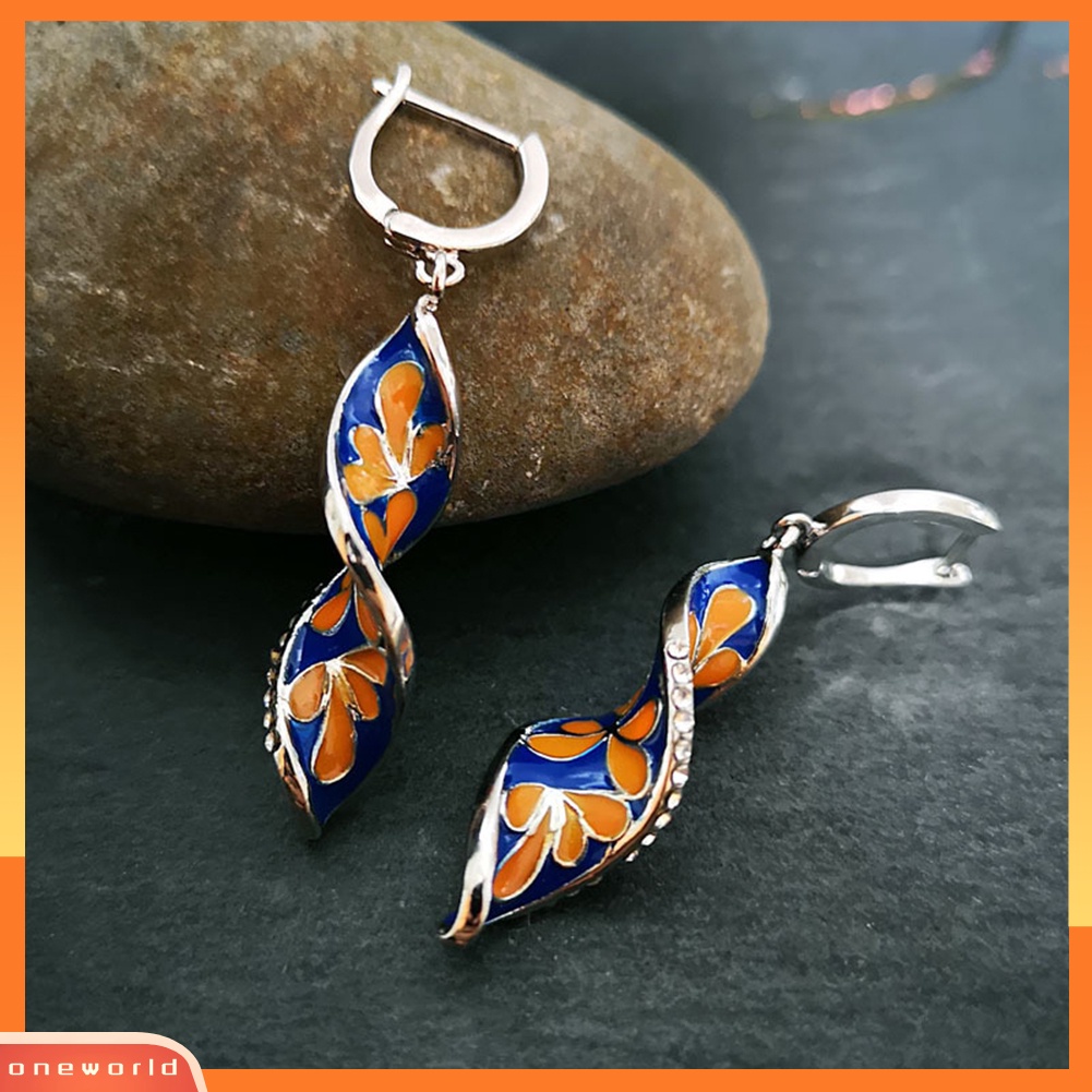 [WOD] Wanita Enamel Berlian Imitasi Hias Plumeria Bunga Spiral Menjuntai Huggie Earrings