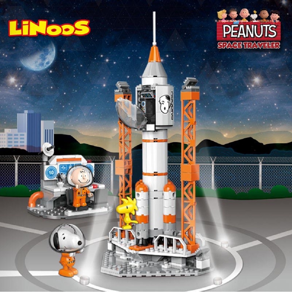 Toys LiNoos Snoopy Space Traveler Rocket Station