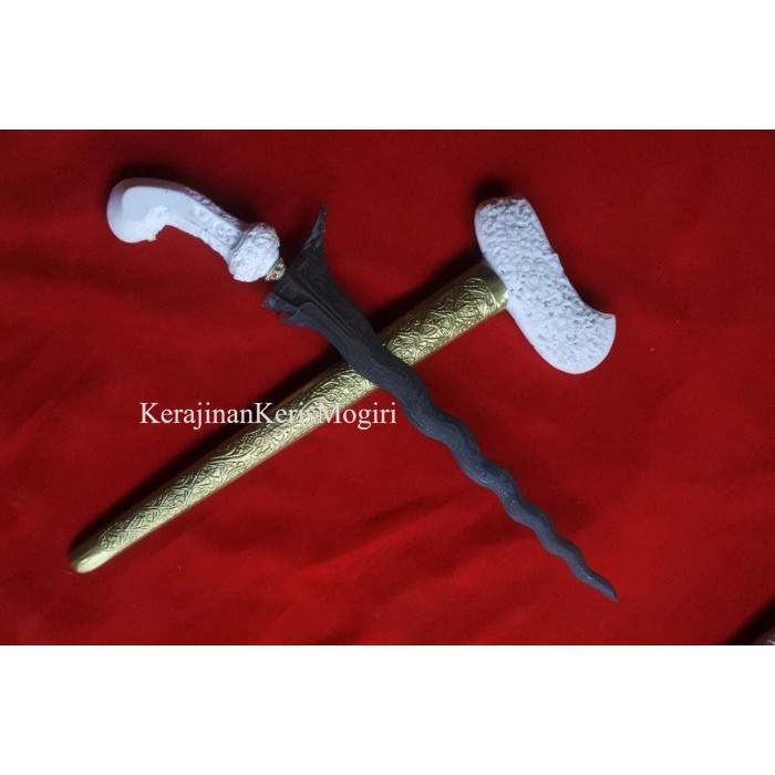 

keris sengkelat alusan warangka gayaman ukir hrg murah Termurah