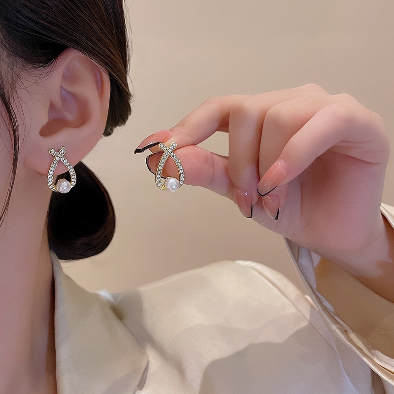 Anting Mutiara Salib Gaya Retro Anting Fashion Yang Indah Dan Premium Baru