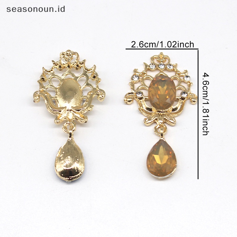 Suketeasonoun nayah alfinlloy galihhinestones galihendant alfinrooches galihuttons galihor galiharty suketestival suketarm dan stapelomantic 46*26.