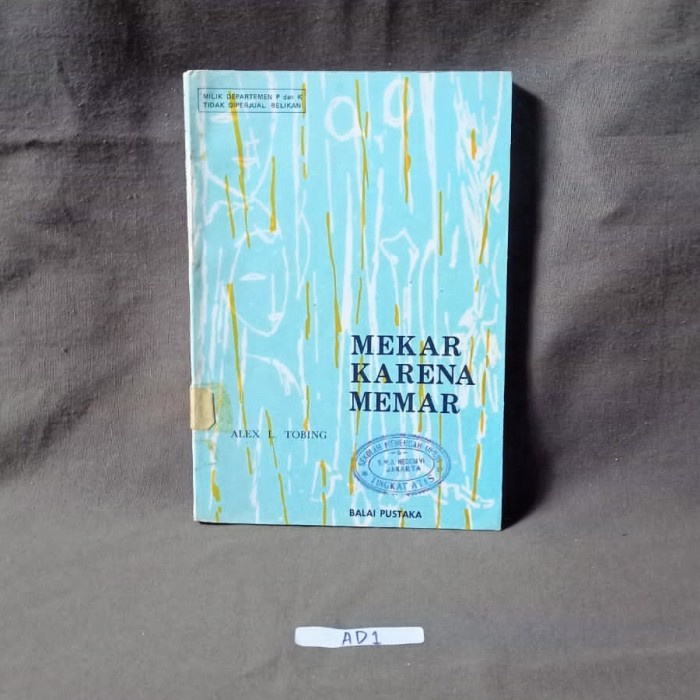 Mekar Karena Memar