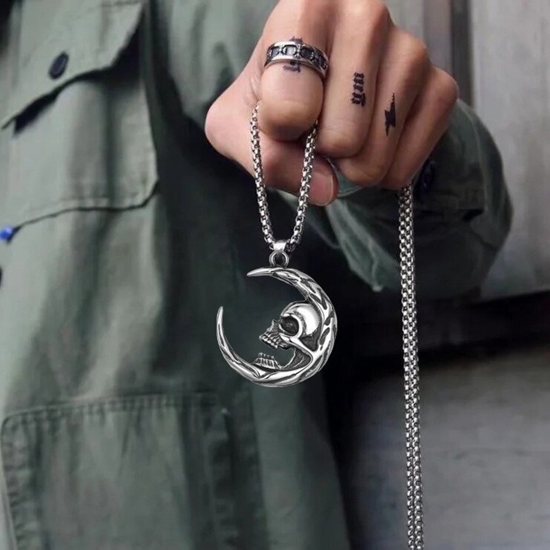 Kalung Tengkorak Bulan Bahan Alloy Fashion Untuk Wanita