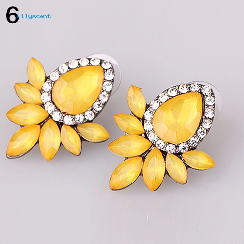 Lilyscent 1pasang Fashion Wanita Bentuk Bunga Berlian Imitasi Ear Stud Earrings Perhiasan Hadiah