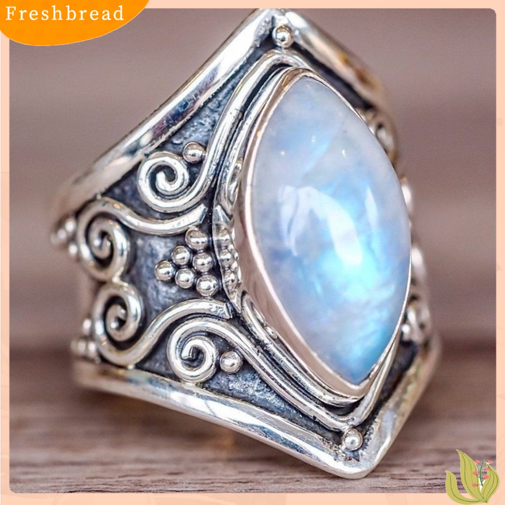 &lt; Freshbread &gt; Pola Unik Punk Retro Cincin Good-looking Vintage Besar Oval Faux Moonstone Ring Aksesoris Perhiasan