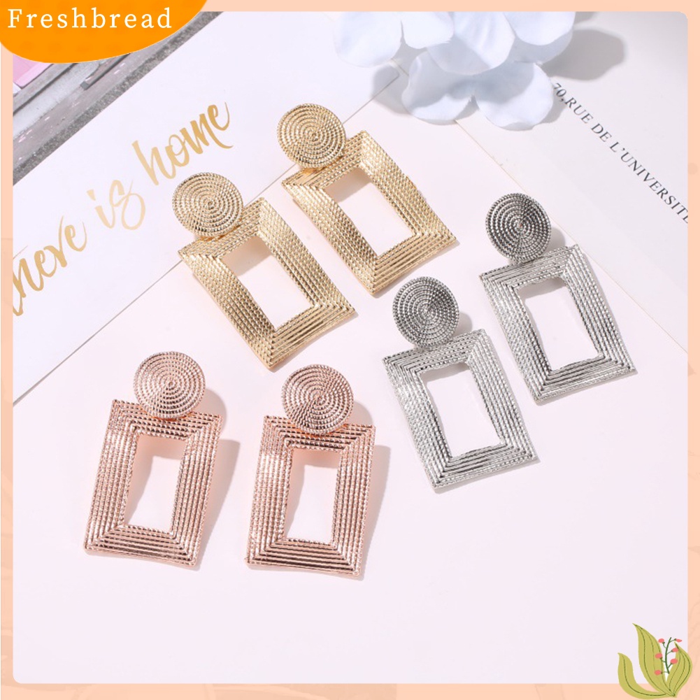 &lt; Freshbread &gt; Wanita Berongga Persegi Panjang Geometris Menjuntai Ear Stud Earrings Perhiasan Pernyataan