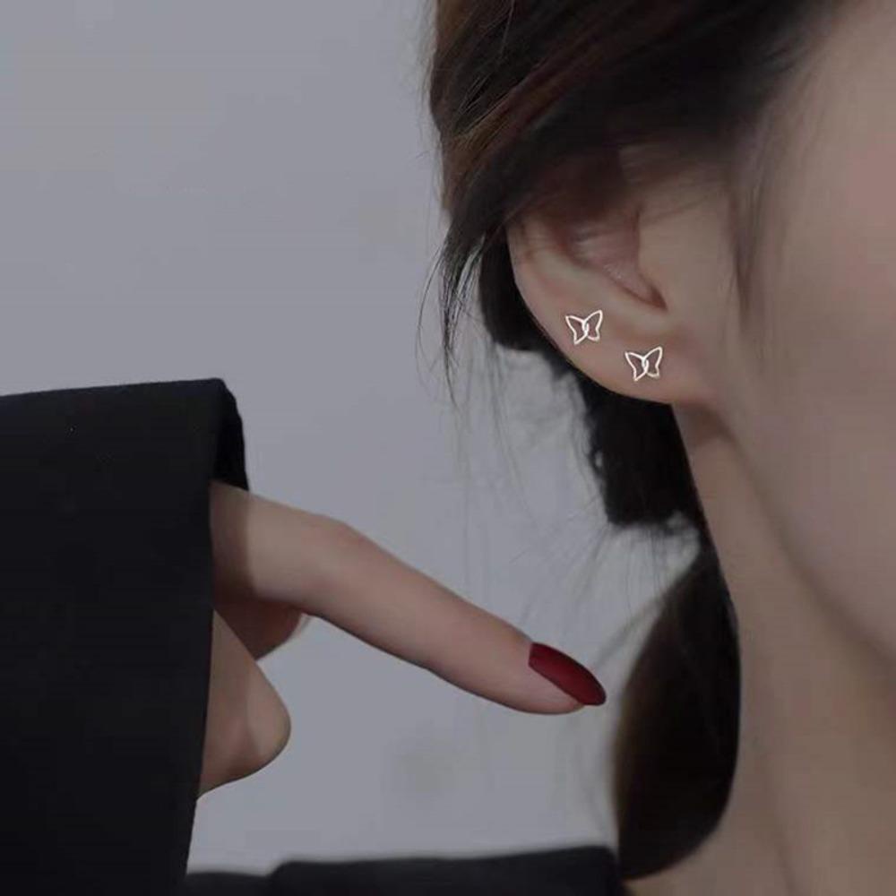 Mxbeauty Anting Kupu-Kupu Berongga Hadiah Ulang Tahun Little Fresh Senior Sense Anti-Alergi Cahaya Mewah Elemen Hewan Anting Gaya Korea