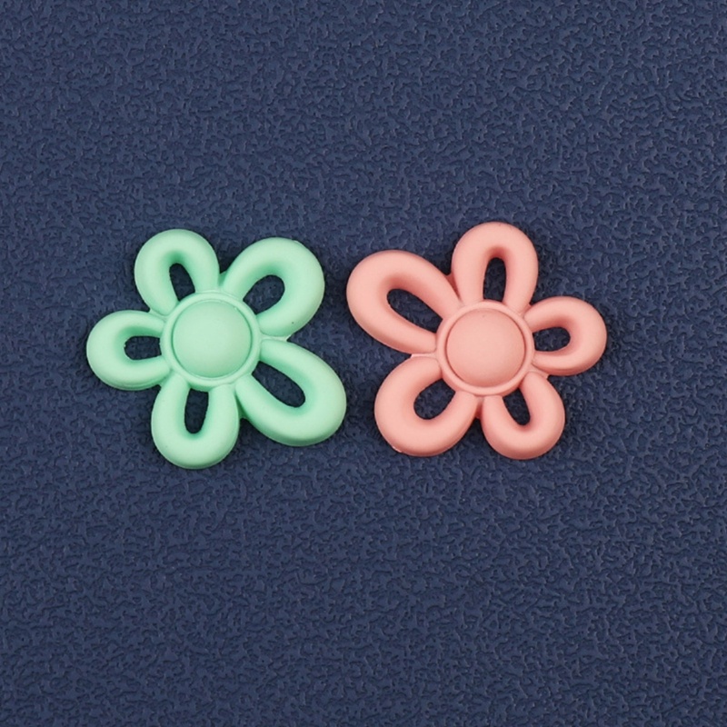 Siy 6warna 31x29mm Tidak Teratur Bunga Kecil Pesona Liontin Untuk Wanita DIY Bunga Warna-Warni Perhiasan Kalung Membuat Temuan