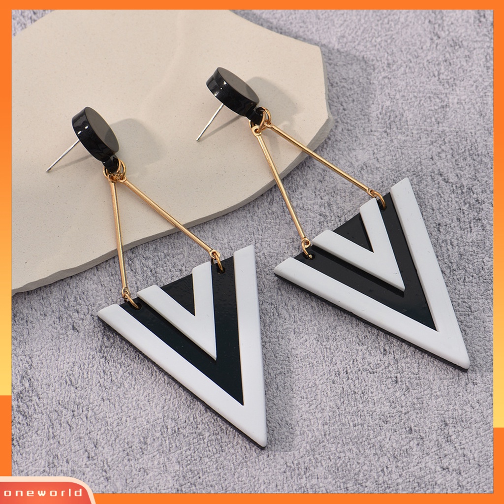 [WOD] 1pasang Anting Drop Berlebihan Geometris Panjang Electroplating Warna Kontras Hias Hadiah Wanita Segitiga Liontin Stud Earrings Perhiasan Pesta Untuk Pakaian Sehari-Hari