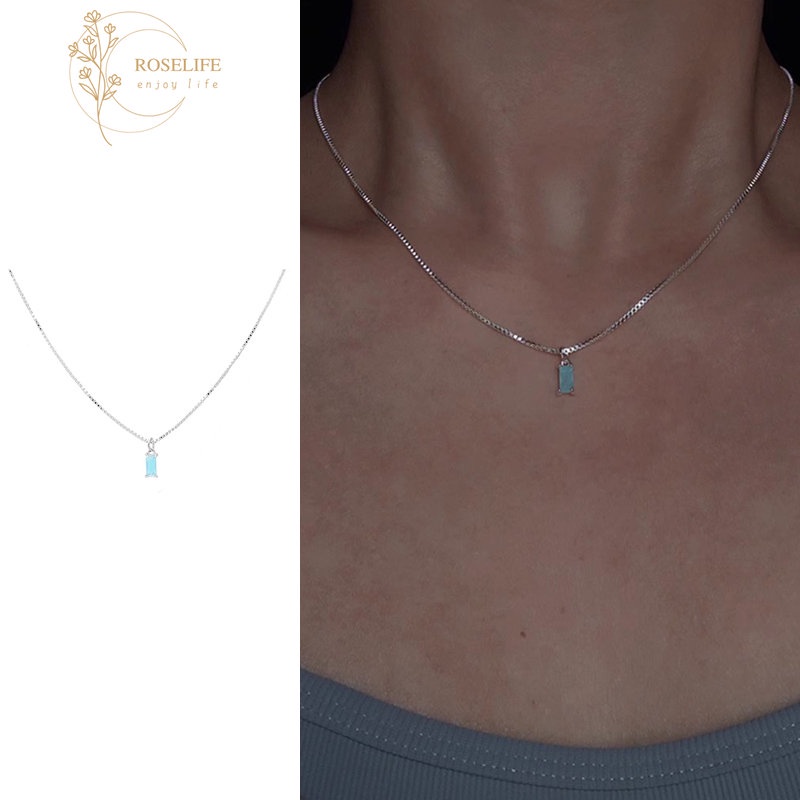Roselife Minimalis S925 Perak Mengkilap Laut Biru Mungil Kubus Zirkon Liontin Kalung Untuk Wanita Perempuan Vintage Klasik Kecil Berlian Imitasi Pesona Kalung Perhiasan