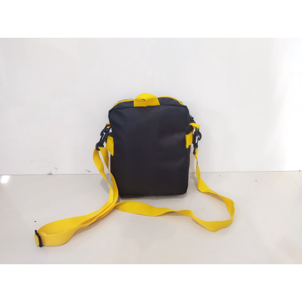 Toko Thabita Tas Selempang Pria Takuza Simple Sling Bag