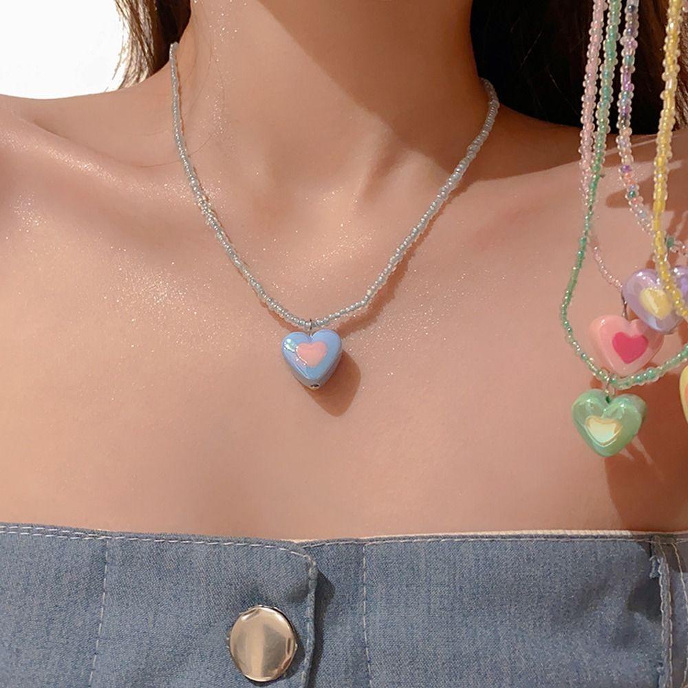 Needway Y2K Kalung Hati Manis Buatan Tangan Kupu-Kupu Pendent Gadis Choker Akrilik Multi-Warna Gadis Manik-Manik Kalung Untuk Hadiah Ulang Tahun