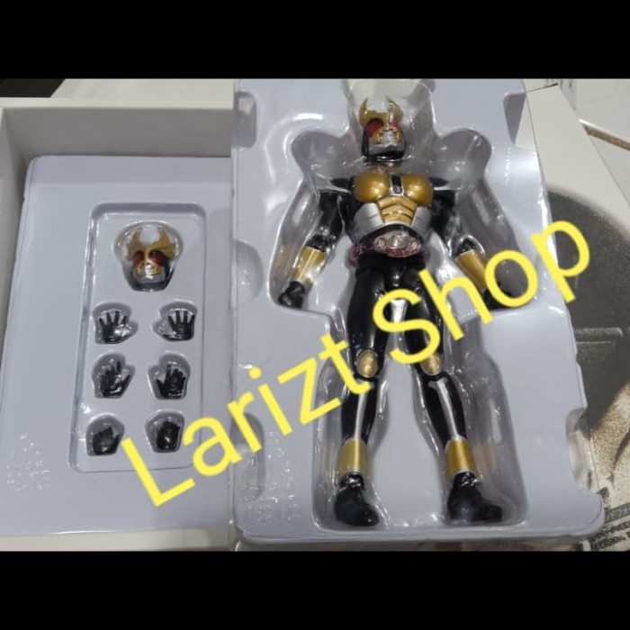 SHF Figuarts Kamen Rider Agito Ground Form Figure