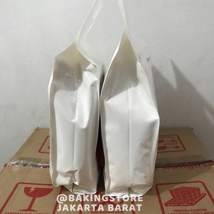 

Niji Tepung Terigu Bungasari 1 kg - untuk cake / biskuit