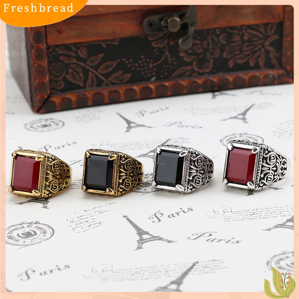 &lt; Freshbread &gt; Chinese Totem Vintage Square Resin Pria Perjamuan Cincin Lebar Band Jari Perhiasan