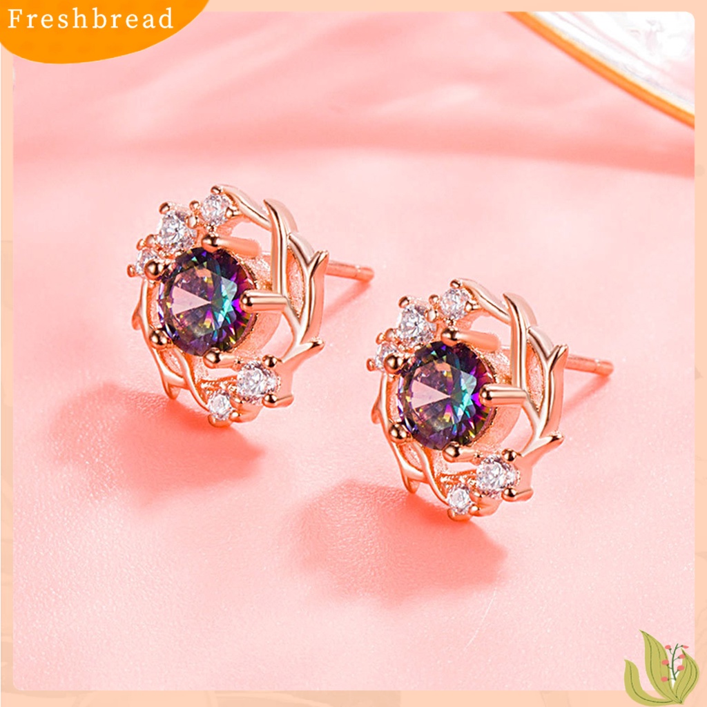 &lt; Freshbread &gt; 1pasang Anting Wanita Bersinar Batu Berwarna Berlian Imitasi Desain Snowflake Electroplating Hias Hypoallergenic Temperamen Yang Sangat Baik Tanduk Stud Earrings